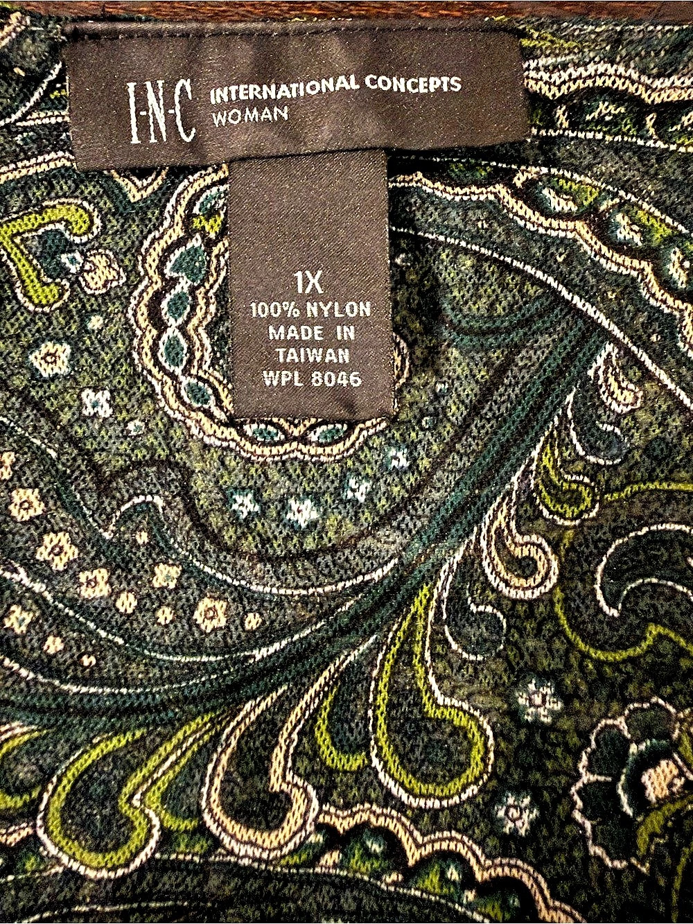 NC International Concepts Woman 1X Green Paisley Faux Wrap V-Neck Long Sleeve To - Picture 4 of 12